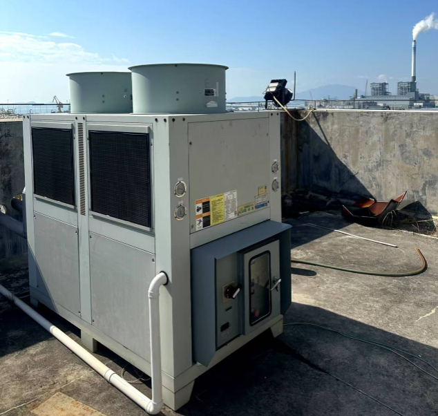 惠州大亞灣石化企業(yè)防爆冷水機(jī)案例